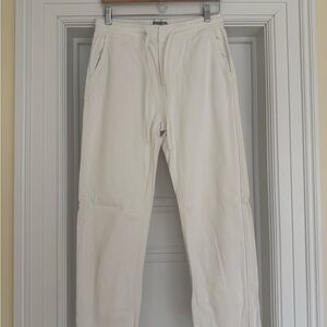 Essential Antwerp cream/white Jean pant.